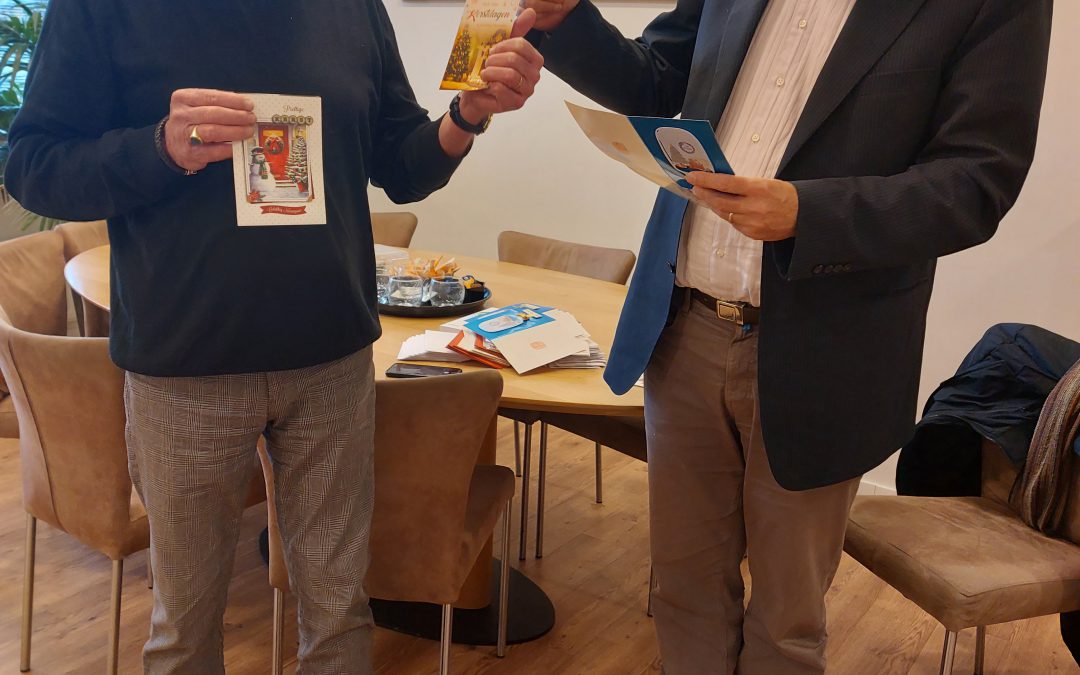 Rotary Leiden schrijft kerstkaarten voor bewoners Roomburgh